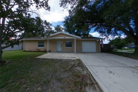 Villa ou maison à Largo, Floride 4 chambres, 136.85 m2 № 2385954