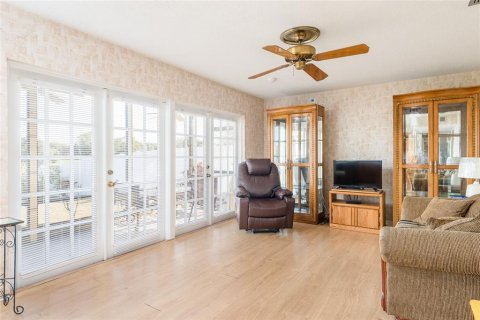 Villa ou maison à vendre à Tampa, Floride: 4 chambres, 219.62 m2 № 2143339 - photo 17