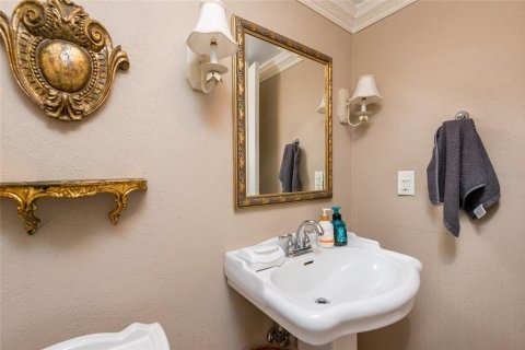 Villa ou maison à vendre à Tampa, Floride: 4 chambres, 219.62 m2 № 2143339 - photo 19