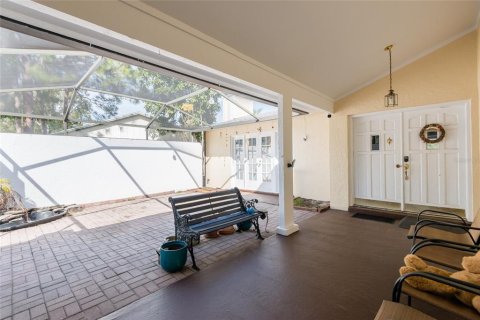 Villa ou maison à vendre à Tampa, Floride: 4 chambres, 219.62 m2 № 2143339 - photo 5
