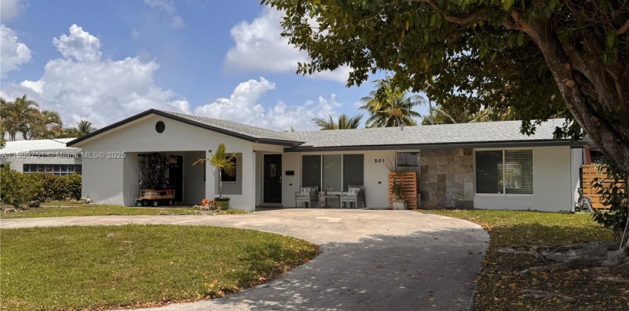House in Pompano Beach, Florida 2 bedrooms, 174.66 sq.m. № 1865555