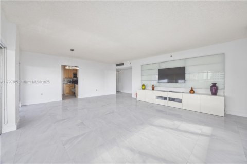 Condominio en venta en Hollywood, Florida, 2 dormitorios, 124.86 m2 № 1695701 - foto 3