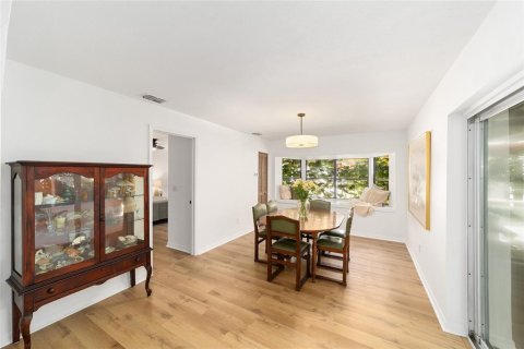 Casa en venta en Summerfield, Florida, 5 dormitorios, 197.7 m2 № 2095585 - foto 27