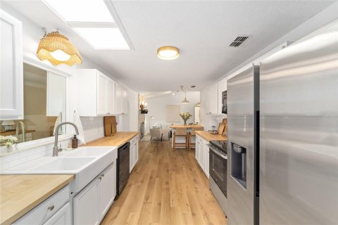 Casa en venta en Summerfield, Florida, 5 dormitorios, 197.7 m2 № 2095585 - foto 25