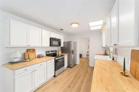Casa en venta en Summerfield, Florida, 5 dormitorios, 197.7 m2 № 2095585 - foto 24