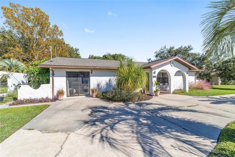 Casa en venta en Summerfield, Florida, 5 dormitorios, 197.7 m2 № 2095585 - foto 7
