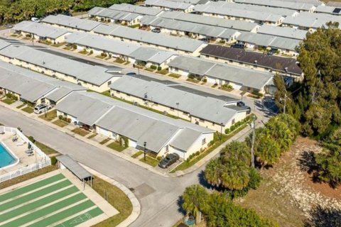 Villa ou maison à vendre à New Port Richey, Floride: 53 chambres, 74.41 m2 № 2139876 - photo 7