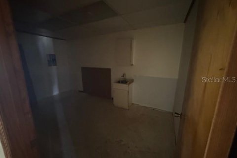 Immobilier commercial à louer à New Port Richey, Floride: 95.97 m2 № 1835308 - photo 11