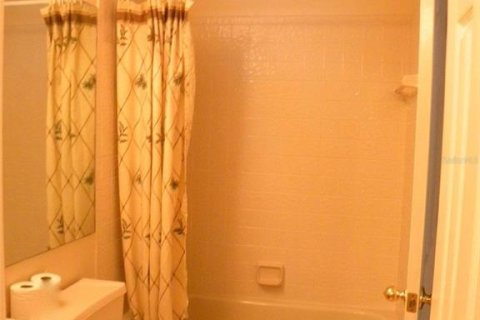 Condo in Lake Mary, Florida, 2 bedrooms  № 1800094 - photo 8