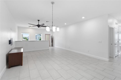 Townhouse in Orlando, Florida 2 bedrooms, 152.73 sq.m. № 2234089 - photo 20