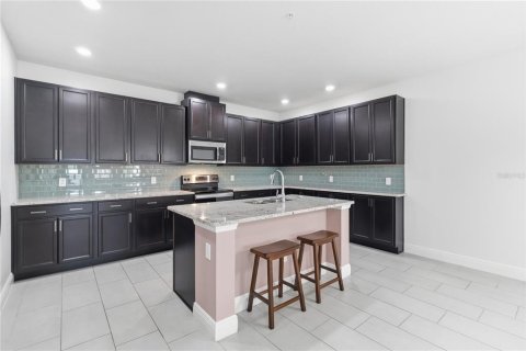 Townhouse in Orlando, Florida 2 bedrooms, 152.73 sq.m. № 2234089 - photo 24