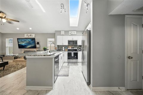 Купить виллу или дом в Тампа, Флорида 11 комнат, 182.46м2, № 1900830 - фото 8