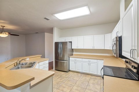House in Gainesville, Florida 4 bedrooms, 175.03 sq.m. № 1720693 - photo 12