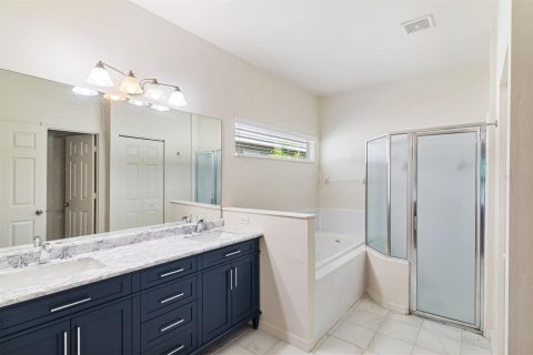 House in Gainesville, Florida 4 bedrooms, 175.03 sq.m. № 1720693 - photo 17