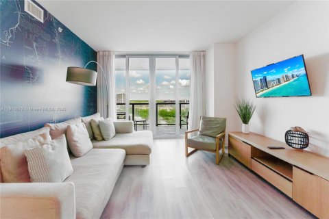 Copropriété à vendre à Hallandale Beach, Floride: 2 chambres, 95.69 m2 № 2082389 - photo 21