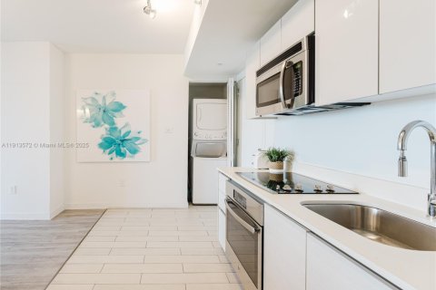 Copropriété à vendre à Hallandale Beach, Floride: 2 chambres, 95.69 m2 № 2082389 - photo 25