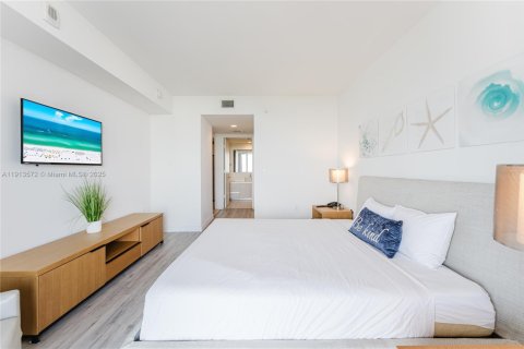 Copropriété à vendre à Hallandale Beach, Floride: 2 chambres, 95.69 m2 № 2082389 - photo 6