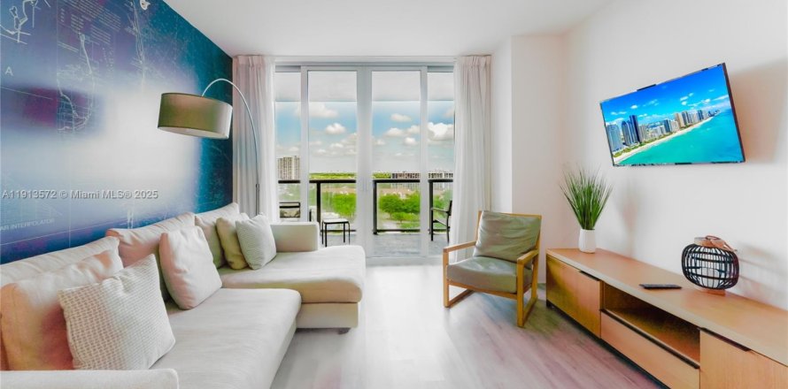 Condo à Hallandale Beach, Floride, 2 chambres № 2082389
