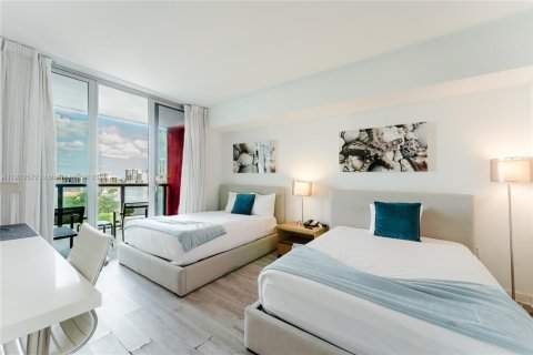 Copropriété à vendre à Hallandale Beach, Floride: 2 chambres, 95.69 m2 № 2082389 - photo 11