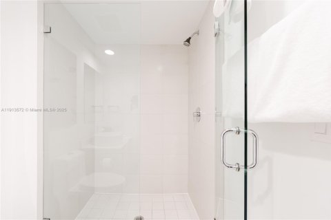 Copropriété à vendre à Hallandale Beach, Floride: 2 chambres, 95.69 m2 № 2082389 - photo 20