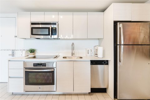 Copropriété à vendre à Hallandale Beach, Floride: 2 chambres, 95.69 m2 № 2082389 - photo 26