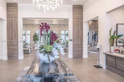 Condo in Doral, Florida, 4 bedrooms  № 1799268 - photo 6
