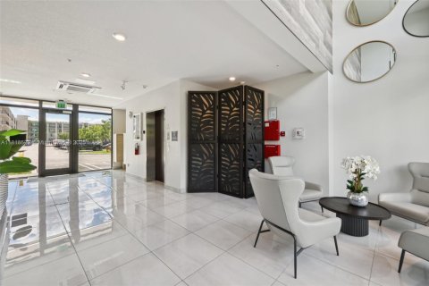 Condo in Doral, Florida, 4 bedrooms  № 1799268 - photo 4