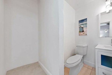 Villa ou maison à louer à Juno Beach, Floride: 3 chambres, 263.1 m2 № 2280792 - photo 9