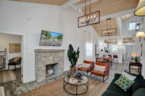 House in Miami, Florida 4 bedrooms, 106.56 sq.m. № 2086347 - photo 20