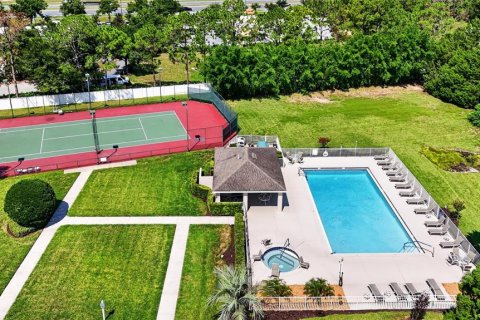 Villa ou maison à vendre à Clermont, Floride: 2 chambres, 108.7 m2 № 2305933 - photo 4