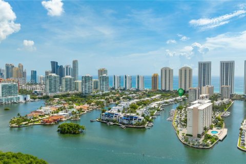Condo in Sunny Isles Beach, Florida, 3 bedrooms  № 1830771 - photo 4