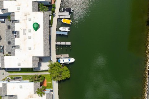 Condo in Sunny Isles Beach, Florida, 3 bedrooms  № 1830771 - photo 6