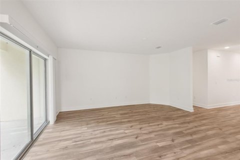 Casa en venta en Spring Hill, Florida, 3 dormitorios, 158.58 m2 № 1885059 - foto 9