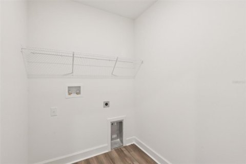 Casa en venta en Spring Hill, Florida, 3 dormitorios, 158.58 m2 № 1885059 - foto 25