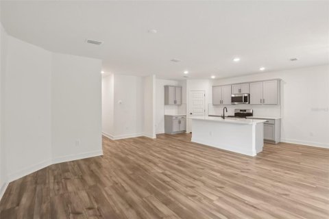 Casa en venta en Spring Hill, Florida, 3 dormitorios, 158.58 m2 № 1885059 - foto 11