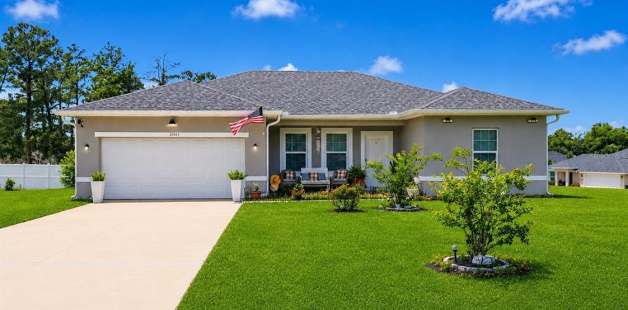 Villa ou maison à Ocala, Floride 4 chambres, 146.6 m2 № 2137626