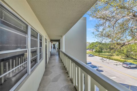 Copropriété à vendre à Deerfield Beach, Floride: 1 chambre, 66.8 m2 № 1943075 - photo 8