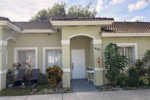 Adosado en Homestead, Florida 2 dormitorios, 83.43 m2 № 2058236