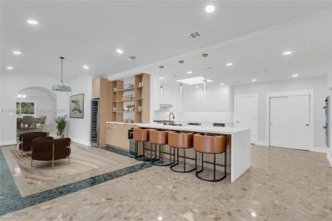 Villa ou maison à vendre à Miami, Floride: 6 chambres, 600.98 m2 № 2059716 - photo 27