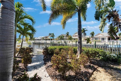 Casa en venta en Apollo Beach, Florida, 4 dormitorios, 336.12 m2 № 1789436 - foto 20