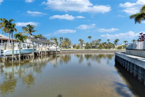 Casa en venta en Apollo Beach, Florida, 4 dormitorios, 336.12 m2 № 1789436 - foto 24