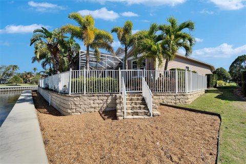 Casa en venta en Apollo Beach, Florida, 4 dormitorios, 336.12 m2 № 1789436 - foto 22