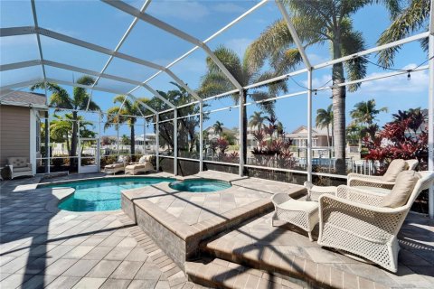 Casa en venta en Apollo Beach, Florida, 4 dormitorios, 336.12 m2 № 1789436 - foto 16