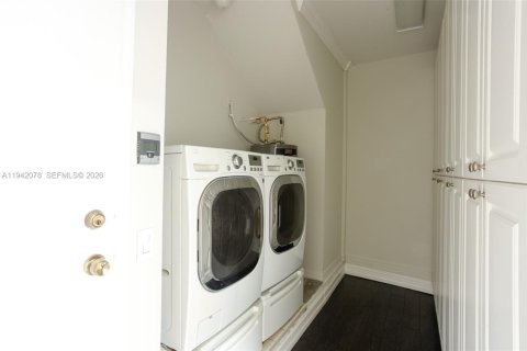 Villa ou maison à louer à Hollywood, Floride: 4 chambres, 195.93 m2 № 2000060 - photo 21