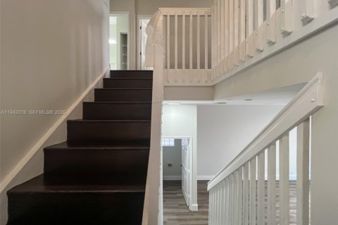 Villa ou maison à louer à Hollywood, Floride: 4 chambres, 195.93 m2 № 2000060 - photo 11