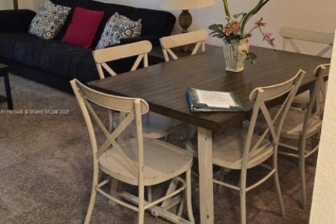 Condo à Davenport, Floride, 3 chambres  № 2013235