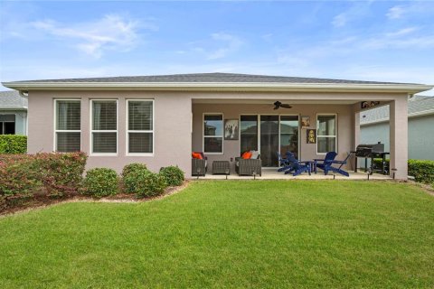House in OCALA PRESERVE in Ocala, Florida 2 bedrooms, 190.26 sq.m. № 2092387 - photo 3