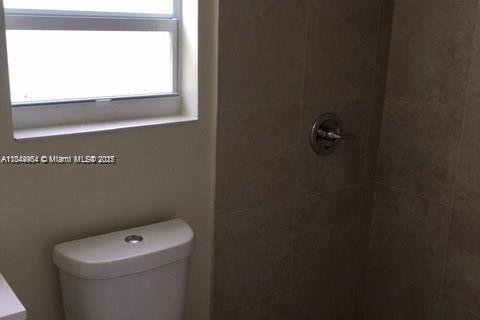 House in Fort Lauderdale, Florida 3 bedrooms, 76.64 sq.m. № 1840738 - photo 6