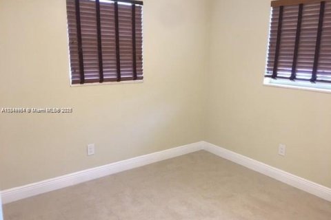 House in Fort Lauderdale, Florida 3 bedrooms, 76.64 sq.m. № 1840738 - photo 5