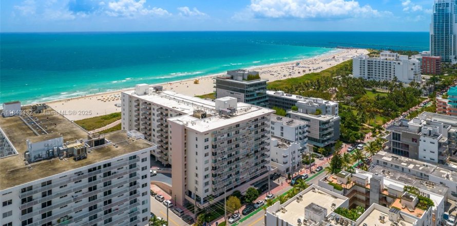 Condominio en Miami Beach, Florida, 1 dormitorio № 1836817